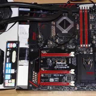 intel i7 6700K + ASRock Fatal1ty Gaming Z170 Gaming K6 + 水冷CPUクーラー 希望があればグラボ