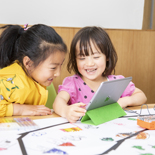 幼児向けプログラミングスクールスタッフ【未経験OK】の画像