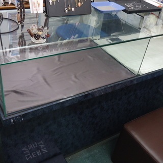 急ぎです！今日か明日中に！店舗閉店☆店舗用ガラスケース☆ショーケース☆148×96×48☆引き取り限定☆ （投稿ID : a709y ） の画像