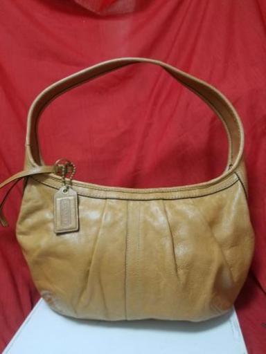 美品COACH　本革ショルダーバッグ