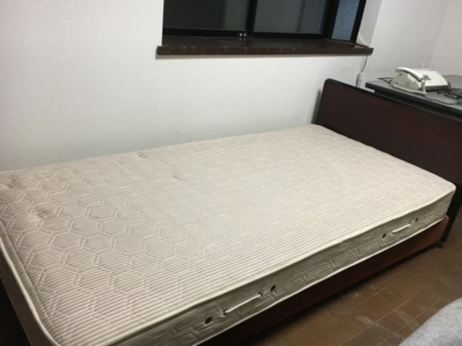 ベッドお譲りします