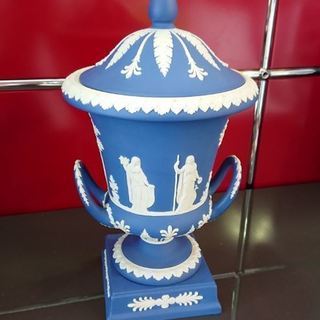★WEDGWOODジャスパー　蓋付花瓶★直接引き取り限定！