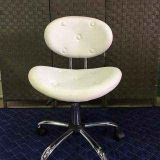 ニトリ  ワークチェア(レトロ)  ホワイト  その2の画像
