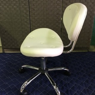 ニトリ  ワークチェア(レトロ)  ホワイト  その2の画像