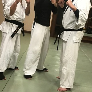 フルコンタクト空手サークル  豊中拳友会 - 豊中市