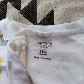 値下げしました💡　carter's　新生児用の画像
