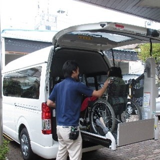【オープニングスタッフ】デイサービスでの送迎ドライバーのお仕事！...