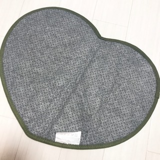 【ほぼ新品】ラグ ハート マット 2枚セットの画像