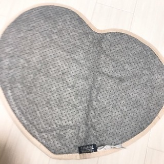 【ほぼ新品】ラグ ハート マット 2枚セットの画像