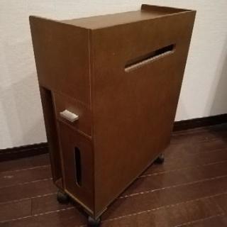 【値下げ】収納多く使い勝手の良いキャビネットの画像
