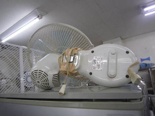 壁掛け扇風機