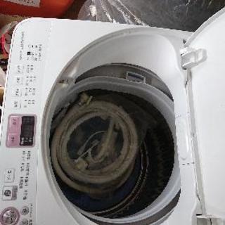 2013年製シャープの洗濯機の画像