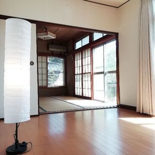 【ペット可】公園近くお庭のある角地戸建【家具付き】