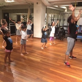 新規開校キャンペーン英語でダンス！PopRing English