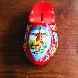 靴の貯金箱 スペイン製の画像