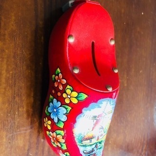 靴の貯金箱 スペイン製の画像