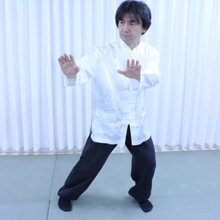 簡単な動作で初心者でも楽しめる長寿法「スローライフ太極拳」と「マインドフルネス外丹功」を日暮里のBUDO-STATION（ブドーステーション）で学びましょう！の画像