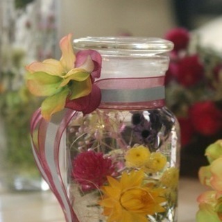 ハーバリュウム ワークショップ ママと一緒に作りましょう。の画像