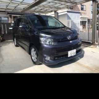 ヴォクシー２０年式  車検付きの画像
