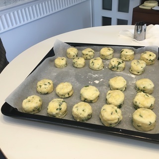 9月23日、猫がいるカフェで料理作り、バジルコーン作りしてみませんか。 - 亀岡市