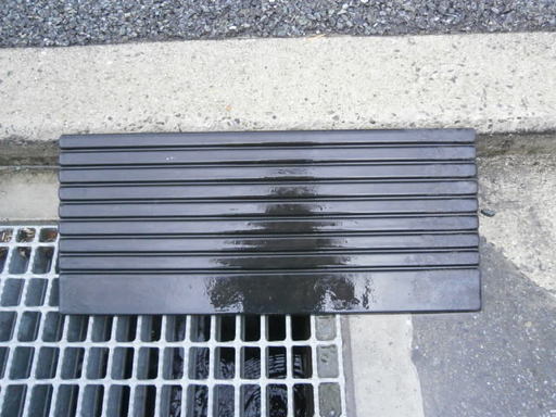 ★未使用品 段差スロープ ゴム製 段差10㎝ ４枚セット★