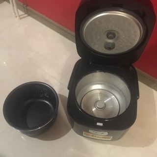 炊飯器3合炊き 無料であげますの画像