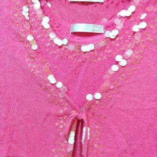 鮮やかPINKの薄手アンサンブル　(タンクトップ　&　八分袖のカーディガン)　Mの画像