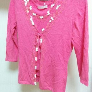 鮮やかPINKの薄手アンサンブル　(タンクトップ　&　八分袖のカーディガン)　Mの画像