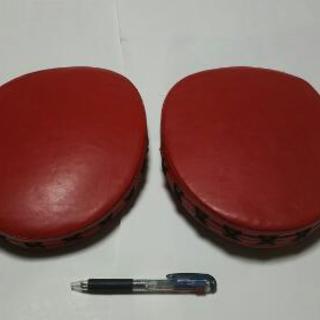 パンチングミット　