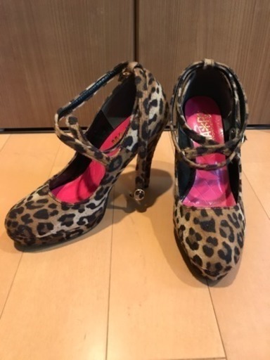 新品 ヒョウ柄 パンプス