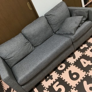 ソファーの画像