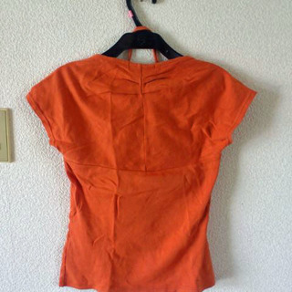 値下げ再投稿　ホルターネックのTシャツの画像