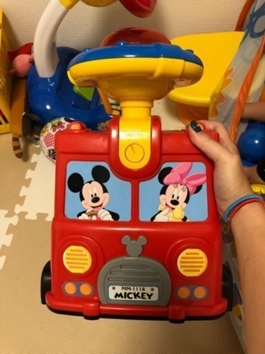 ミッキー 車
