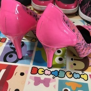 パンプス ピンク 花柄の画像