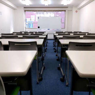 9/18(火)19:00開催！池袋駅徒歩1分会議室での100人名...
