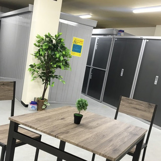 【神戸の格安トランクルーム・レンタル倉庫YUTORIE】初期費用完全無料「月額利用料は3200円〜」★屋内型トランクルームかつ”ICカード”＋”防犯カメラ”でセキュリティーも万全！車一時停車可能 − 兵庫県