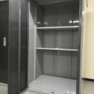 【神戸・格安レンタルスペース】神戸市中央区の格安トランクルーム・レンタル倉庫YUTORIEです！初期費用完全無料「月額利用料は3200円〜」★屋内型トランクルームかつ”ICカード”＋”防犯カメラ”でセキュリティーも万全！車一時停車可能 - レンタルオフィス