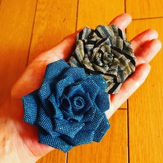 つまみ細工の体験ワークショップ　１０月１０日　庚申バラの飾り