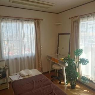 肩の痛み、腰の痛みでお困りの介護関係の方限定で整体をしています。