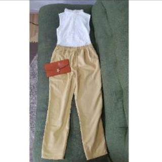 新品 タックテーパードパンツ の画像