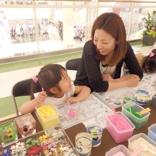 キャンドルワークショップ運営スタッフ〈そごう横浜店〉の画像