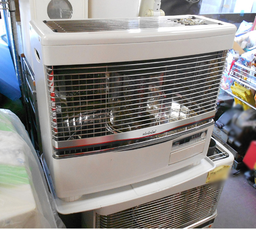 トヨトミ  煙突ストーブ 2015年製 木造 ～17畳 半密閉式石油ストーブ HR-650E  札幌市 白石区 東札幌