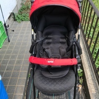 アップリカのベビーカー(ソラリア)の画像