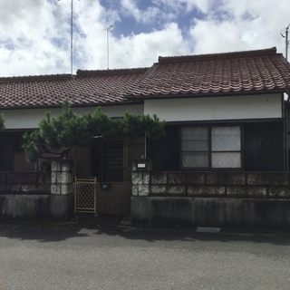 大垣市  一戸建て  平屋  駐車場3台  南側に庭有り 倉庫付き