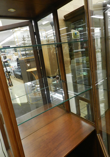 コレクションケース キャビネット 飾り棚 カップボード 花柄模様 カットガラス 鍵付き 札幌市 清田区 平岡 