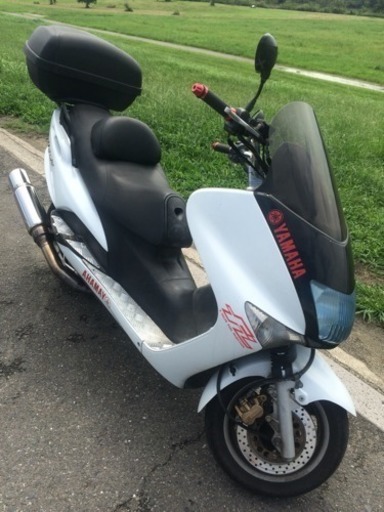 最終値下げ 4月から、乗らなくなりました。 まだあります。値下げ〔個人出品〕マジェスティー125Fi 大人仕様  改造費20万円以上 自賠責たっぷり