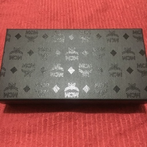 【値下げ交渉可能】 MCM長財布 黒×内側紫 / 箱付き