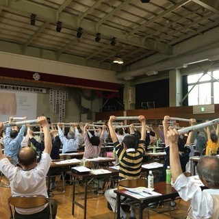 新聞棒ストレッチ＆背伸ばし体操講座の画像