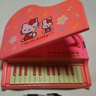 ハローキティビアノの画像