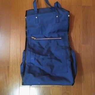 キャスター付きバックの画像